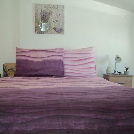 Studio Apartments Ana Ровінь Екстер'єр фото