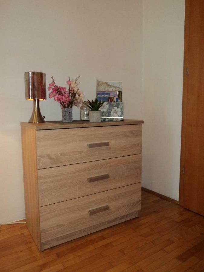 Studio Apartments Ana Ровінь Екстер'єр фото